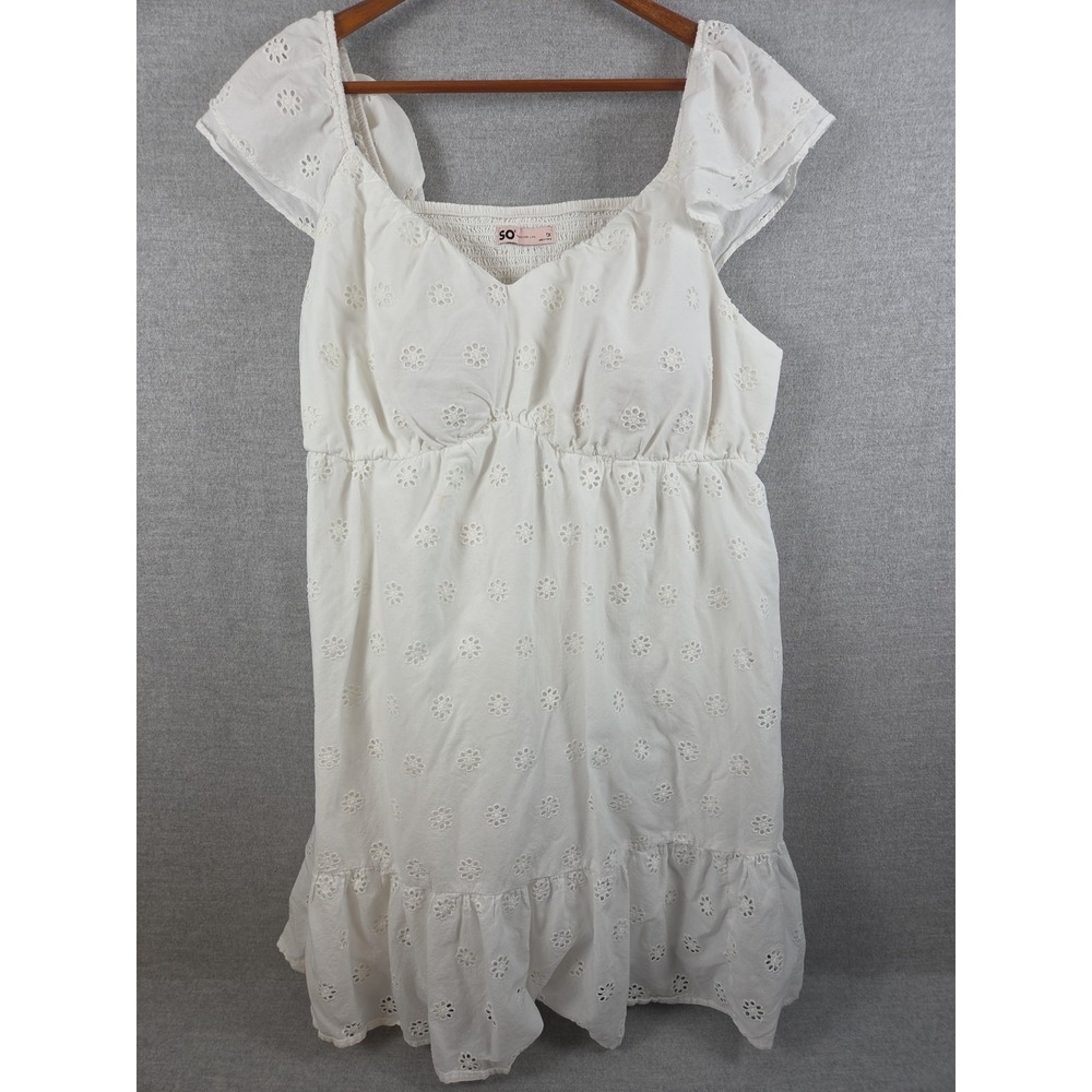 SO Flutter Sleeve Baby Doll Dress 1X White Eyelet Lace Overlay Lined Smocked